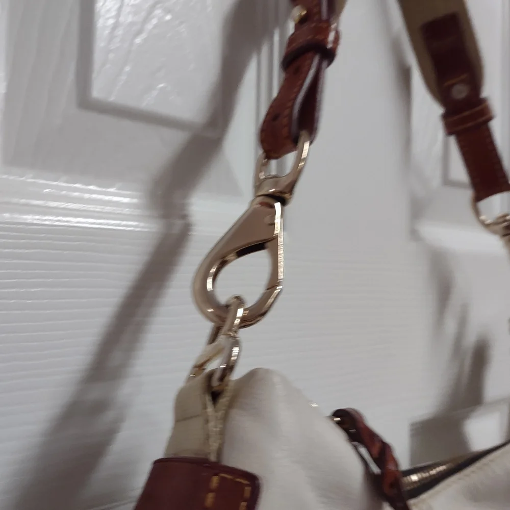 Dooney & Bourke Shoulder Bag White/Brown LG - Picture 8 of 16